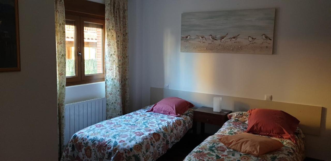 Appartement Paseo Del Saja I Y II à Villanueva de la Peña Extérieur photo